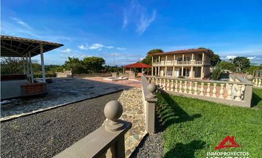 Casa-finca a 5 minutos de Alcalá, Valle