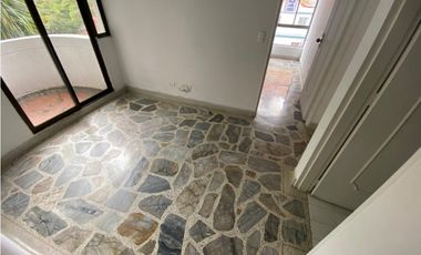 VENDO APARTAMENTO EN LAURELES