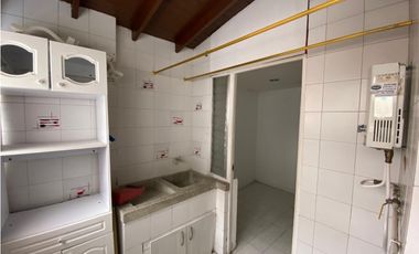 VENDO APARTAMENTO EN LAURELES
