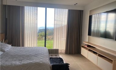 Casa en Venta Loma del Escobero Envigado