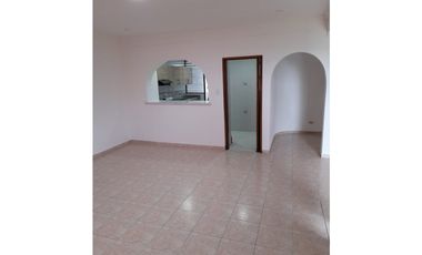 SE VENDE APARTAMENTO EN EL CENTRO  CERCA PLAZA DE BOLIVAR