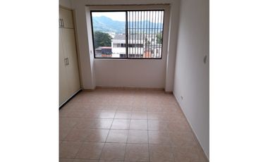 SE VENDE APARTAMENTO EN EL CENTRO  CERCA PLAZA DE BOLIVAR