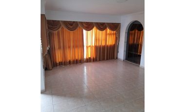 SE VENDE APARTAMENTO EN EL CENTRO  CERCA PLAZA DE BOLIVAR
