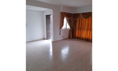 SE VENDE APARTAMENTO EN EL CENTRO  CERCA PLAZA DE BOLIVAR