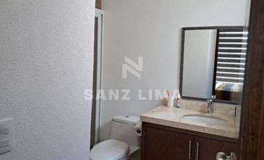 Mayorazgo Residencial La Rioja: Hermosa y moderna casa en 2 terrenos.