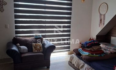 Mayorazgo Residencial La Rioja: Hermosa y moderna casa en 2 terrenos.