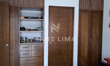Mayorazgo Residencial La Rioja: Hermosa y moderna casa en 2 terrenos.