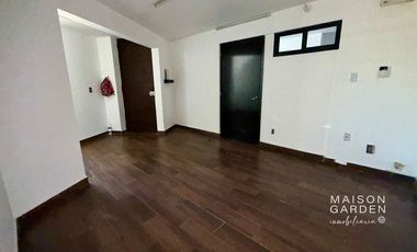 Venta o Renta de Edificio de Oficinas en Santa Mónica