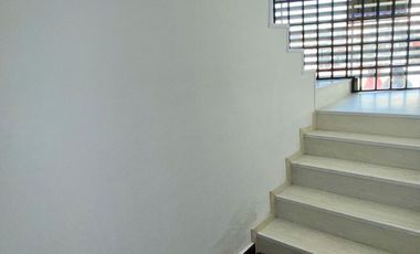 Venta o Renta de Edificio de Oficinas en Santa Mónica