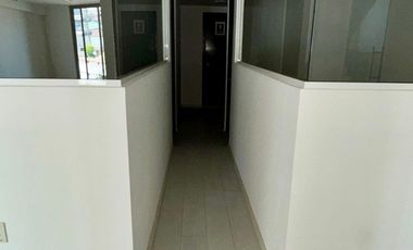 Venta o Renta de Edificio de Oficinas en Santa Mónica