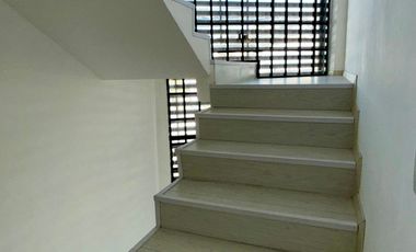 Venta o Renta de Edificio de Oficinas en Santa Mónica