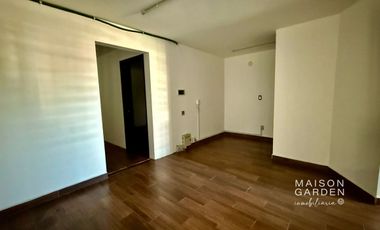 Venta o Renta de Edificio de Oficinas en Santa Mónica