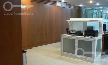 Oficina amueblada y climatizada en renta ubicada en Zaragoza, Col. Palma Sola, en Coatzacoalcos, Veracruz.