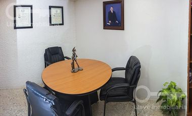 Oficina amueblada y climatizada en renta ubicada en Zaragoza, Col. Palma Sola, en Coatzacoalcos, Veracruz.