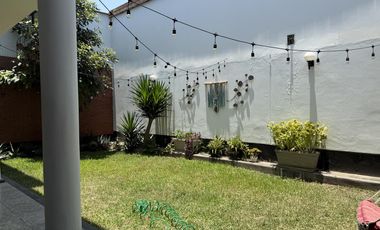 Venta de amplia casa