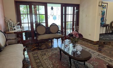 Venta de amplia casa