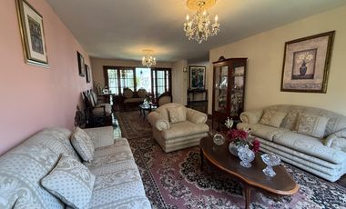 Venta de amplia casa