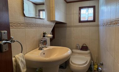 Venta de amplia casa