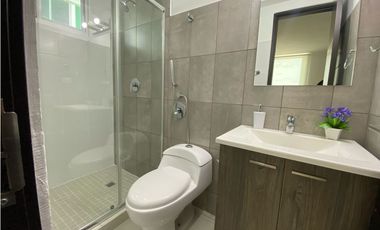 SEA CONFIABLE VENDE APARTAMENTO PH MIDPARK 3 RECAMARAS