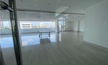 SEA CONFIABLE VENDE APARTAMENTO PH MIDPARK 3 RECAMARAS