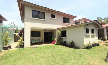 Se Vende Casa en Costa Verde-Chorrera (DR)