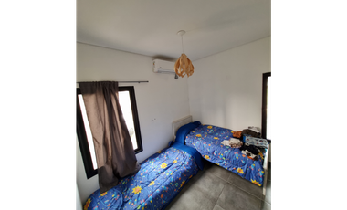 Casa 2 dormitorios impecable y tranquila en Villa Monte Alto