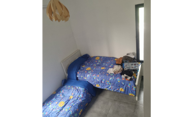 Casa 2 dormitorios impecable y tranquila en Villa Monte Alto