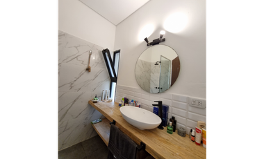 Casa 2 dormitorios impecable y tranquila en Villa Monte Alto