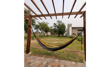Casa 2 dormitorios impecable y tranquila en Villa Monte Alto