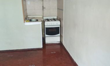VENTA DE GALPON CON DTO.3 AMBIENTES Y MONOAMBIENTE