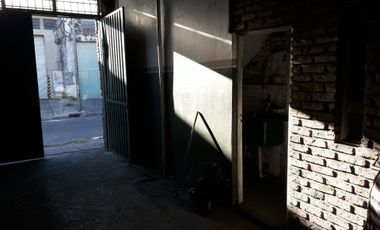 VENTA DE GALPON CON DTO.3 AMBIENTES Y MONOAMBIENTE