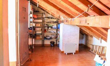 CHALET 4 AMBIENTES , 3 DORMITORIOS EN SAN ISIDRO