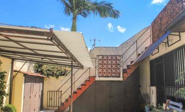 CHALET 4 AMBIENTES , 3 DORMITORIOS EN SAN ISIDRO
