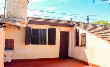 CHALET 4 AMBIENTES , 3 DORMITORIOS EN SAN ISIDRO