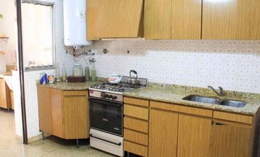 CHALET 4 AMBIENTES , 3 DORMITORIOS EN SAN ISIDRO