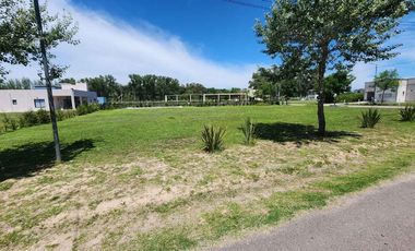VENTA LOTE ETAPA 1 BARRIO CERRADO PRADERAS 57