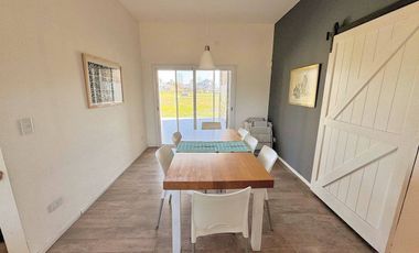 VENTA CASA EXCLUSIVO BARRIO LA ARBOLADA 5 AMB