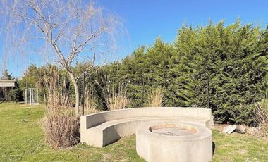 VENTA CASA EXCLUSIVO BARRIO LA ARBOLADA 5 AMB