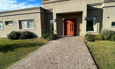 Venta espectacular casa Fincas  San Vicente Golf