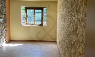 Casa uso de suelo en venta en Colonial Independencia Poniente