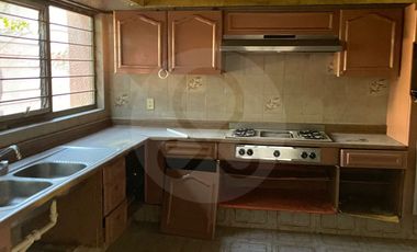 Casa uso de suelo en venta en Colonial Independencia Poniente
