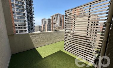Oficina en Arriendo en Santa Rosa Esquina Alameda