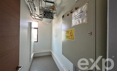 Oficina en Arriendo en Santa Rosa Esquina Alameda