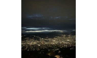 Venta de Hermosa Casa de Lujo en Las Palmas con Vista a la Ciudad