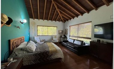 Venta de Hermosa Casa Campestre Cerca del Aeropuerto
