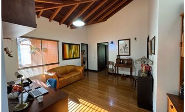 Venta de Hermosa Casa Campestre Cerca del Aeropuerto
