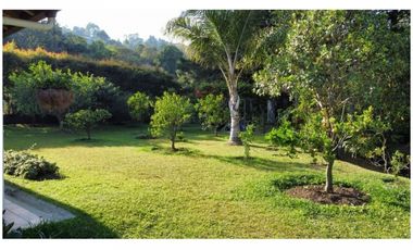Venta de Hermosa Casa Campestre Cerca del Aeropuerto