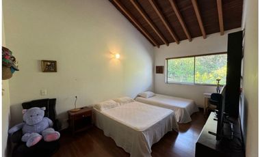 Venta de Hermosa Casa Campestre Cerca del Aeropuerto