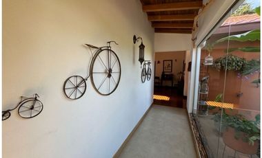 Venta de Hermosa Casa Campestre Cerca del Aeropuerto