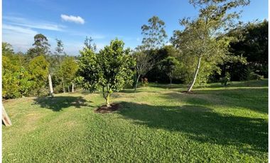 Venta de Hermosa Casa Campestre Cerca del Aeropuerto